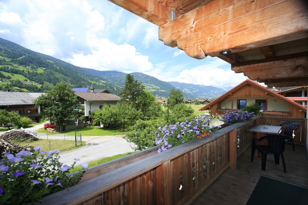 Ferienhaus Hoellwarth シュトゥンム エクステリア 写真